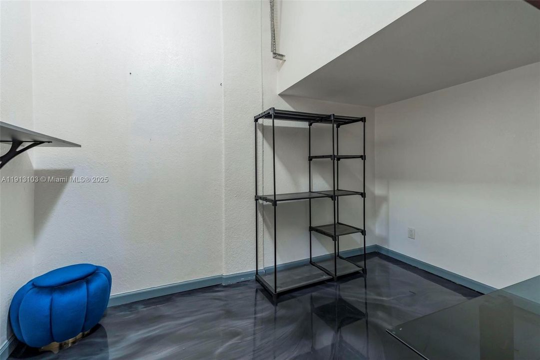 На продажу: $1,250,000 (5 спален, 3 ванн, 3706 Квадратных фут)