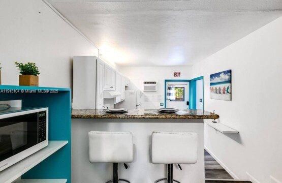 Active With Contract: $1,600 (1 beds, 1 baths, 0 Square Feet)