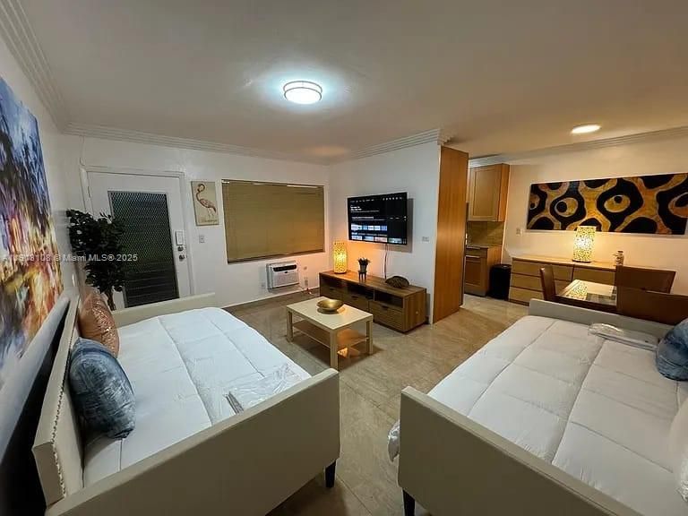 En Venta: $325,000 (1 camas, 1 baños, 560 Pies cuadrados)