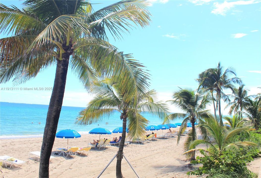 For Rent: $4,900 (2 beds, 2 baths, 1312 Square Feet)