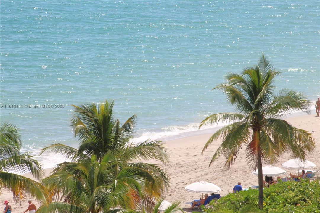 For Rent: $4,900 (2 beds, 2 baths, 1312 Square Feet)