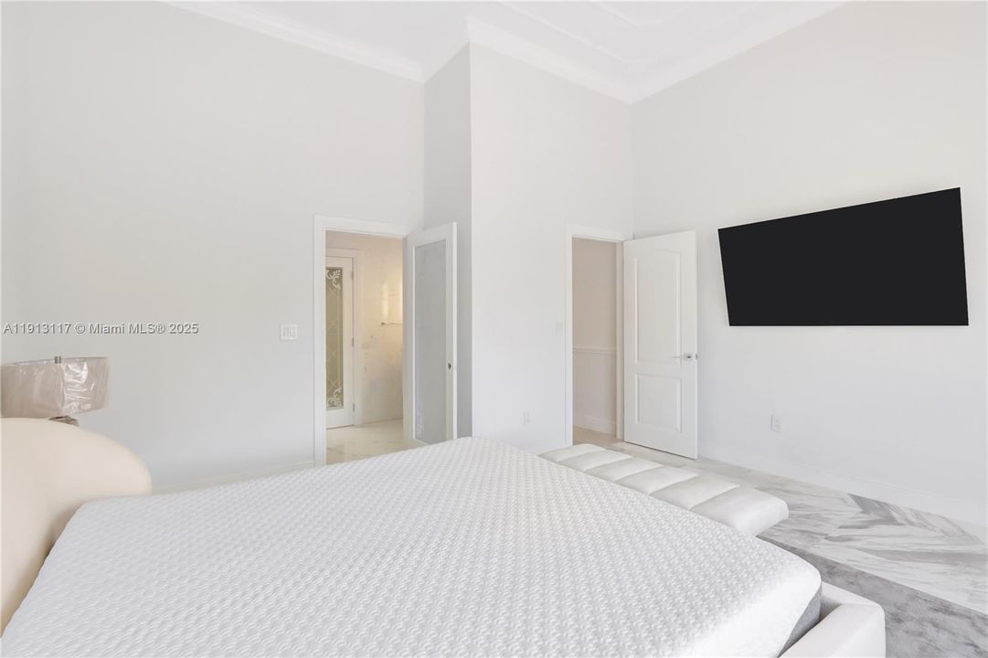 出租: $6,900 (4 贝兹, 3 浴室, 2855 平方英尺)