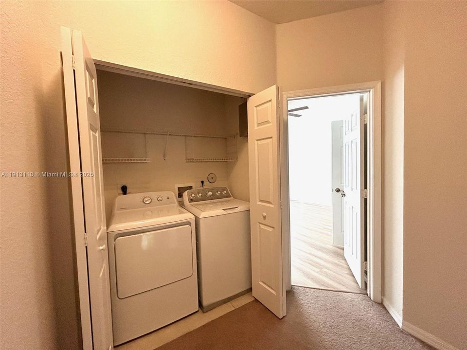 For Rent: $2,300 (3 beds, 2 baths, 1719 Square Feet)