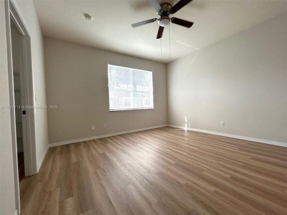 For Rent: $2,300 (3 beds, 2 baths, 1719 Square Feet)