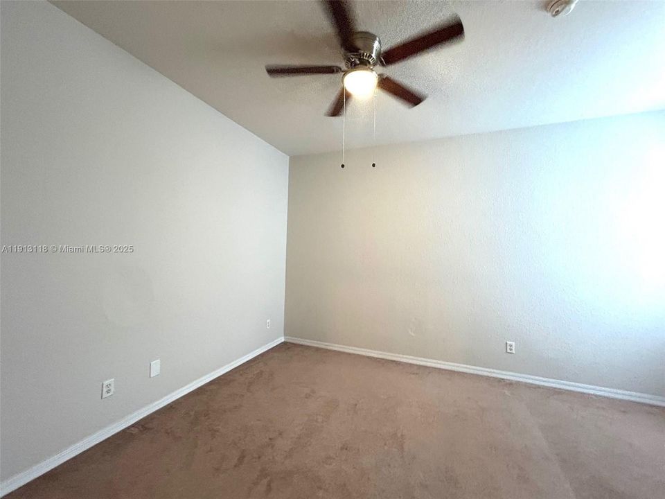 For Rent: $2,300 (3 beds, 2 baths, 1719 Square Feet)