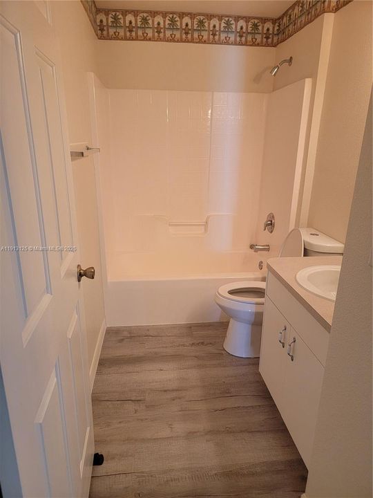 For Sale: $330,000 (4 beds, 2 baths, 1982 Square Feet)