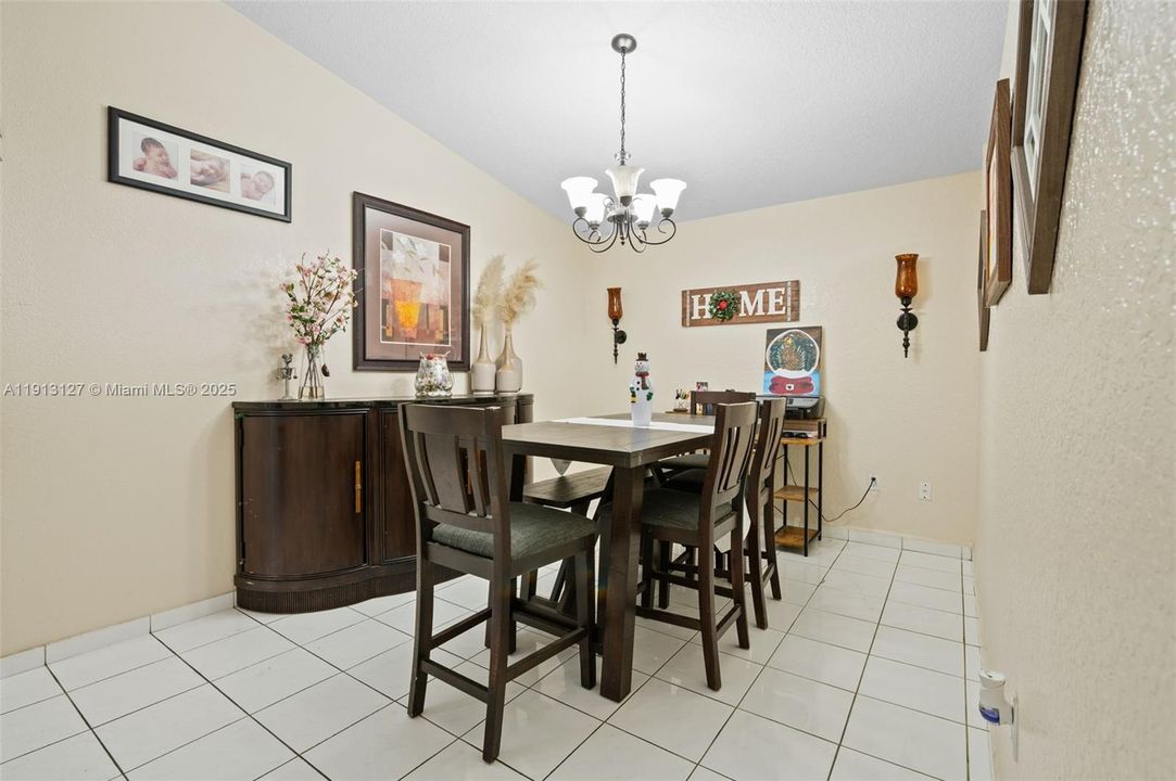 Active With Contract: $589,000 (4 beds, 2 baths, 1610 Square Feet)