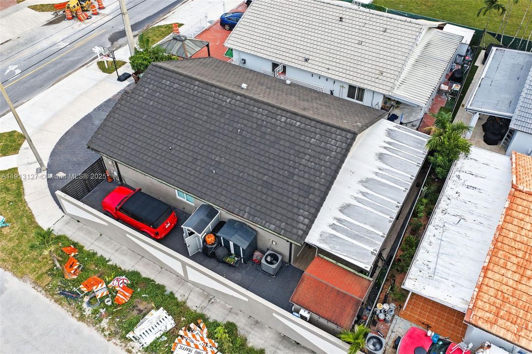 Active With Contract: $589,000 (4 beds, 2 baths, 1610 Square Feet)