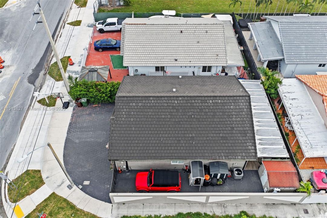 Active With Contract: $589,000 (4 beds, 2 baths, 1610 Square Feet)