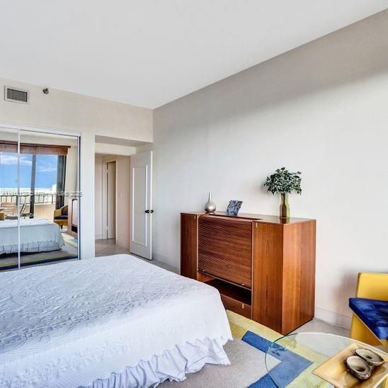 For Rent: $9,900 (3 beds, 3 baths, 2001 Square Feet)