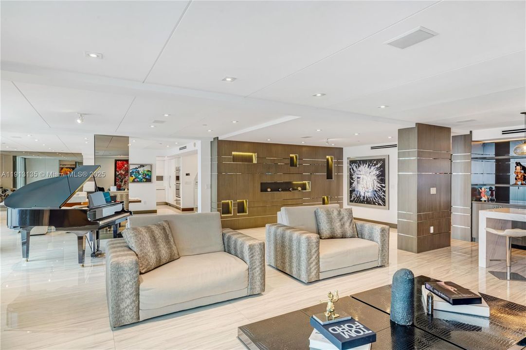 For Sale: $3,890,000 (5 beds, 5 baths, 0 Square Feet)