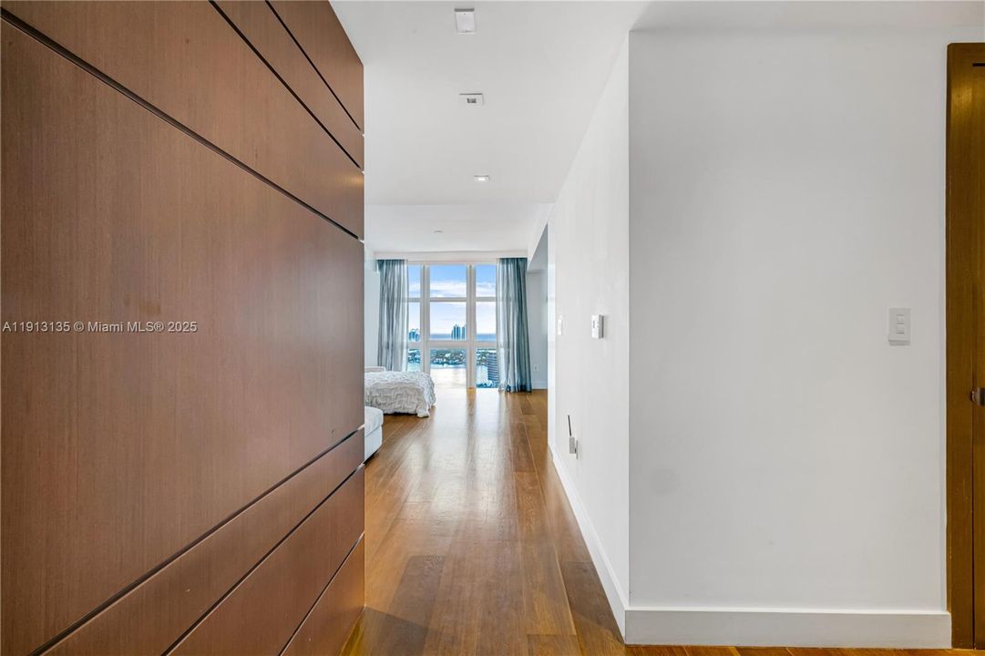 For Sale: $3,890,000 (5 beds, 5 baths, 0 Square Feet)