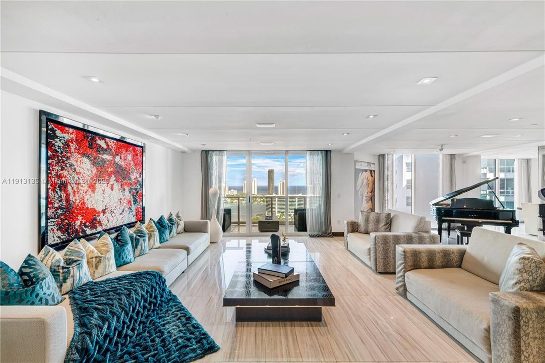 For Sale: $3,890,000 (5 beds, 5 baths, 0 Square Feet)