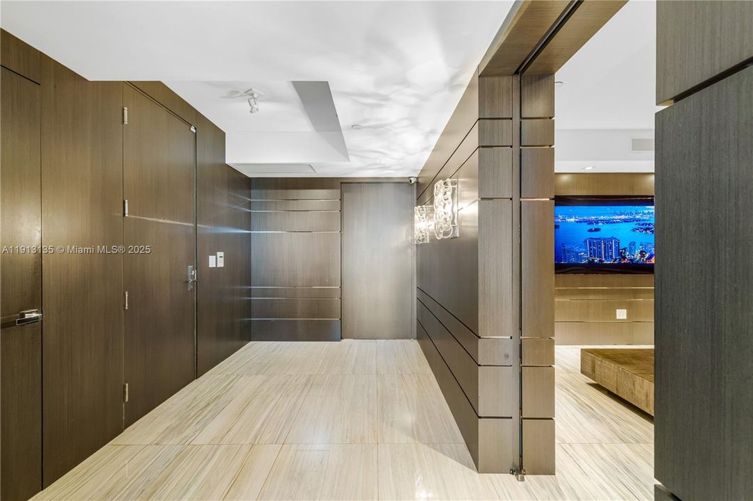 For Sale: $3,890,000 (5 beds, 5 baths, 0 Square Feet)