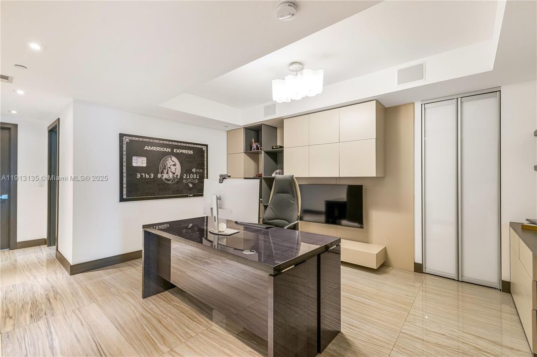 For Sale: $3,890,000 (5 beds, 5 baths, 0 Square Feet)