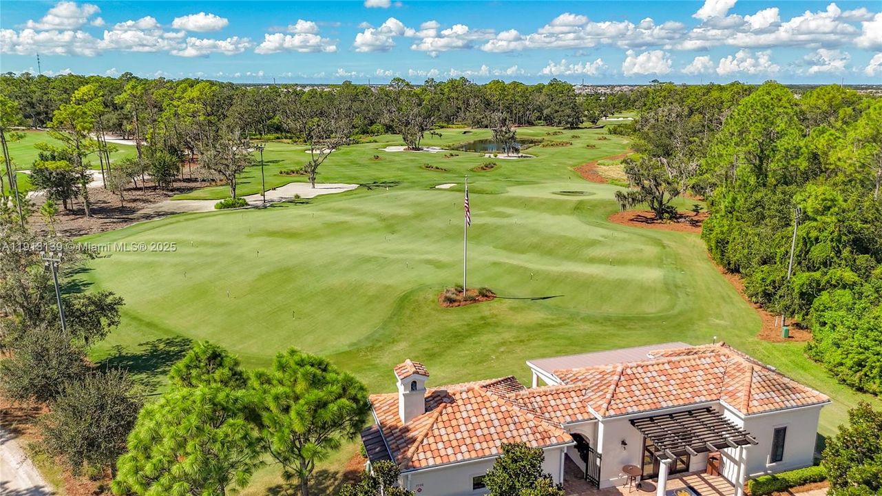 For Sale: $3,290,000 (5 beds, 6 baths, 5161 Square Feet)