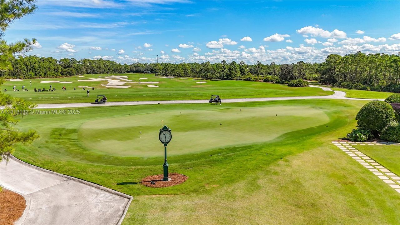 For Sale: $3,290,000 (5 beds, 6 baths, 5161 Square Feet)