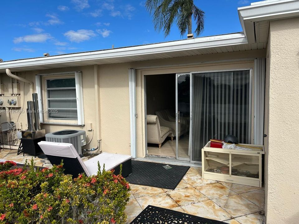 En Venta: $230,000 (2 camas, 1 baños, 908 Pies cuadrados)