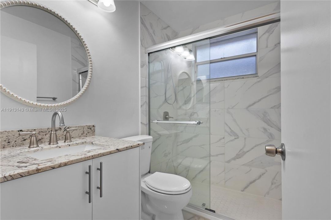 合同活跃: $3,700 (3 贝兹, 2 浴室, 1642 平方英尺)