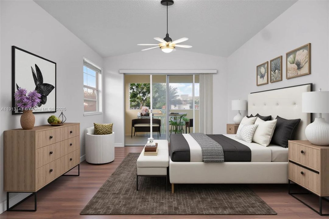 合同活跃: $3,700 (3 贝兹, 2 浴室, 1642 平方英尺)