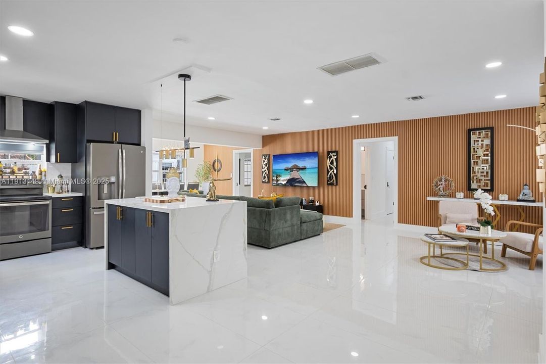 На продажу: $1,249,000 (5 спален, 3 ванн, 2502 Квадратных фут)