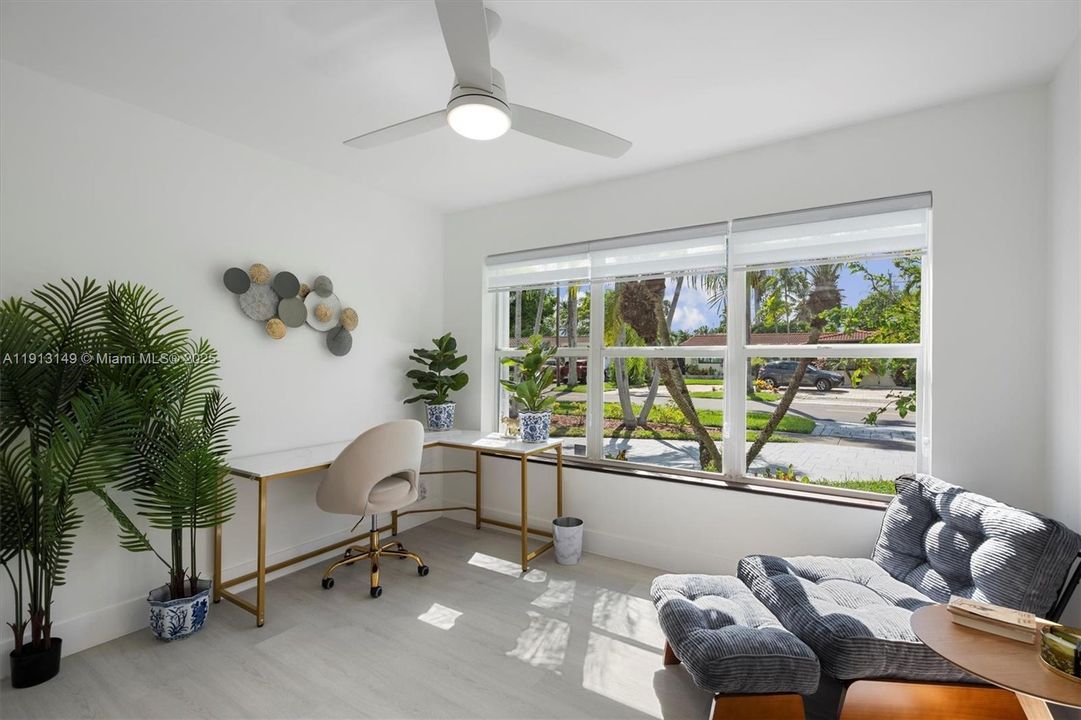 На продажу: $1,249,000 (5 спален, 3 ванн, 2502 Квадратных фут)