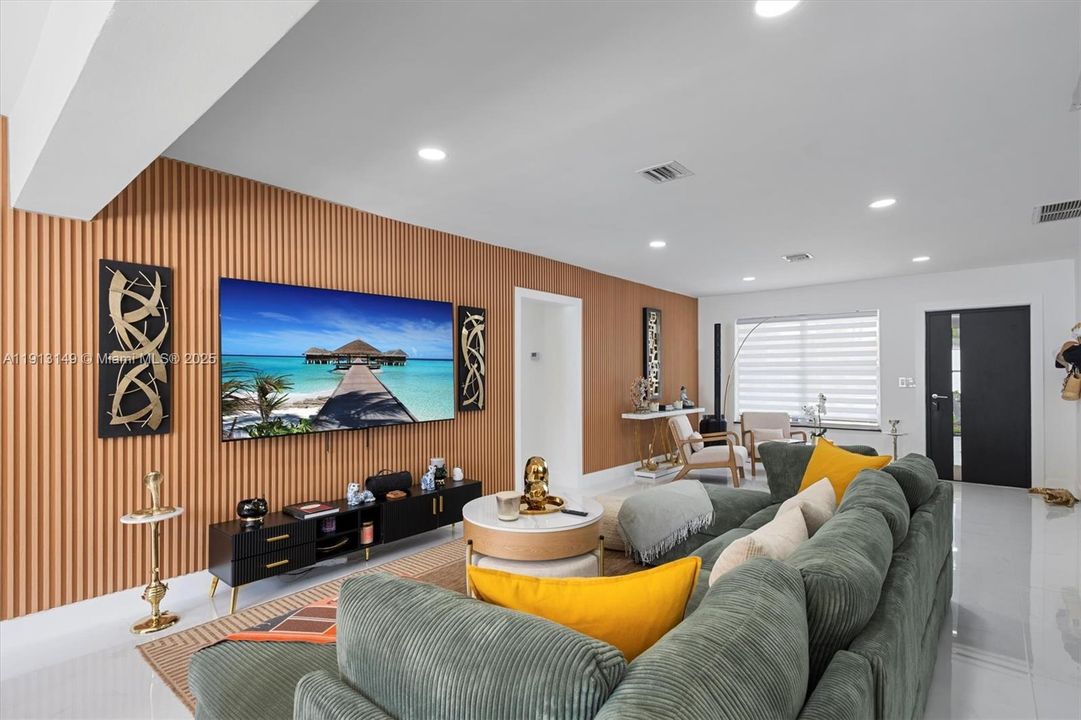 На продажу: $1,249,000 (5 спален, 3 ванн, 2502 Квадратных фут)