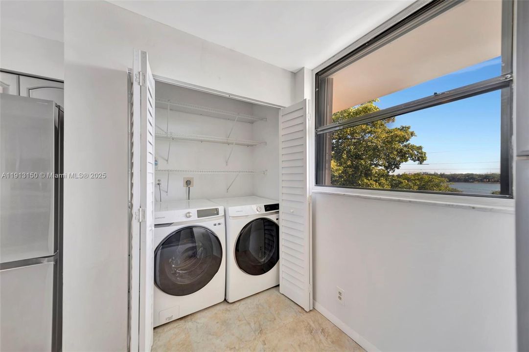 Full Size Washer & Dryer