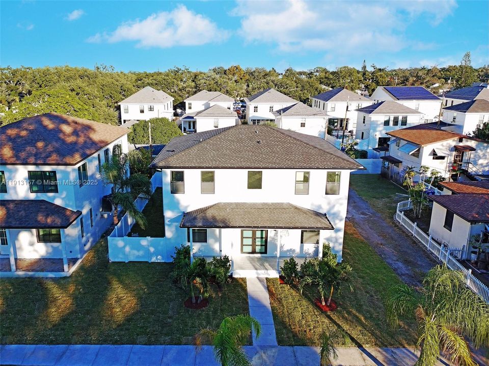 For Sale: $1,350,000 (5 beds, 3 baths, 2409 Square Feet)