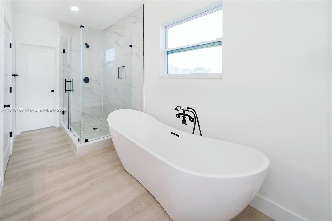 For Sale: $1,350,000 (5 beds, 3 baths, 2409 Square Feet)