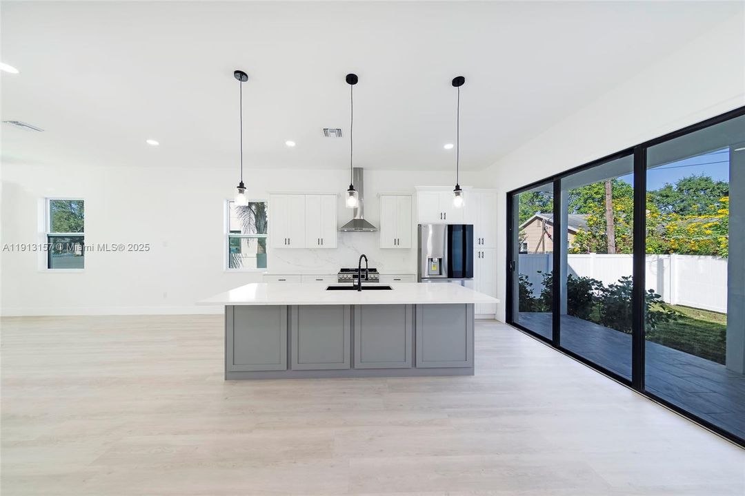 For Sale: $1,350,000 (5 beds, 3 baths, 2409 Square Feet)