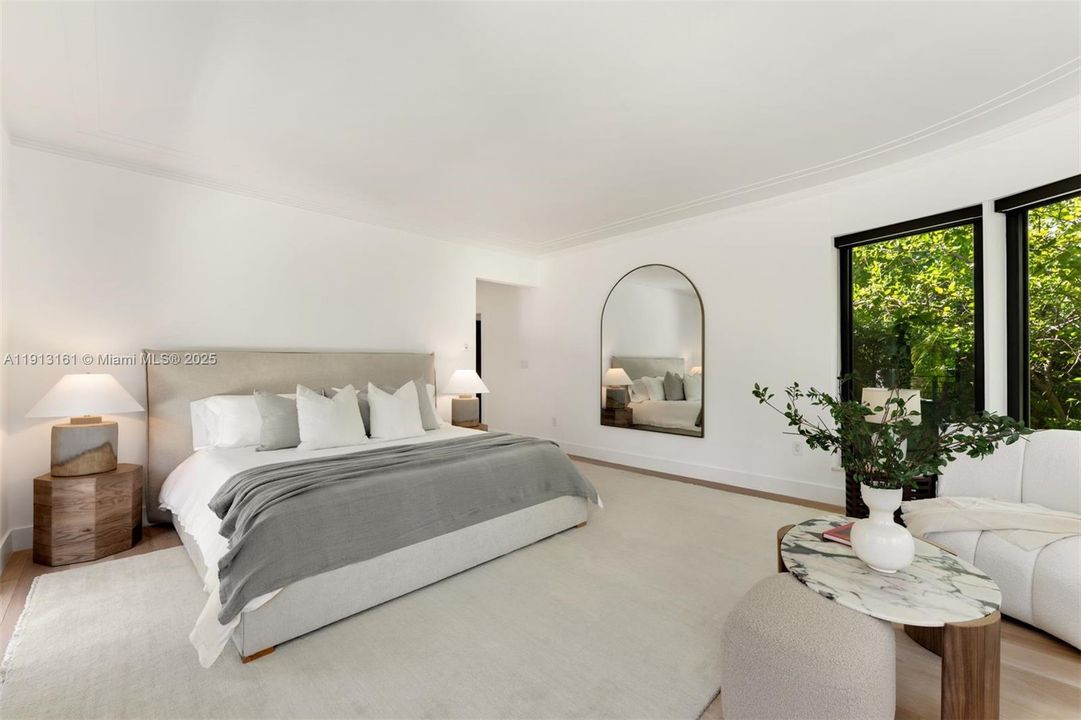 For Sale: $18,900,000 (9 beds, 8 baths, 7081 Square Feet)