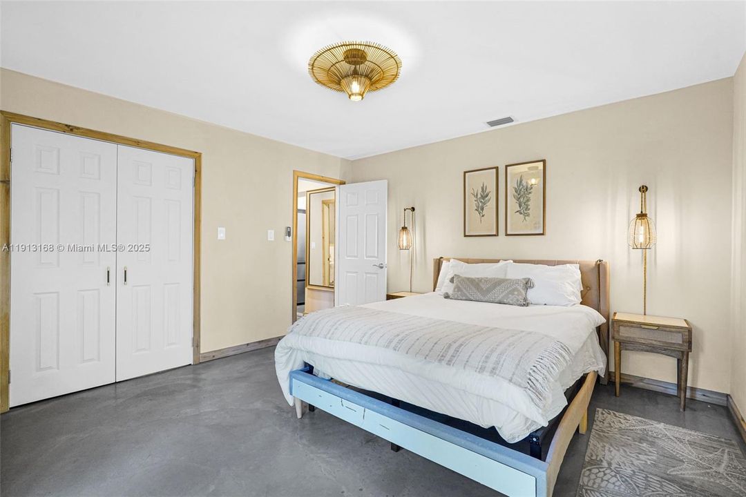 For Sale: $779,000 (3 beds, 2 baths, 1676 Square Feet)