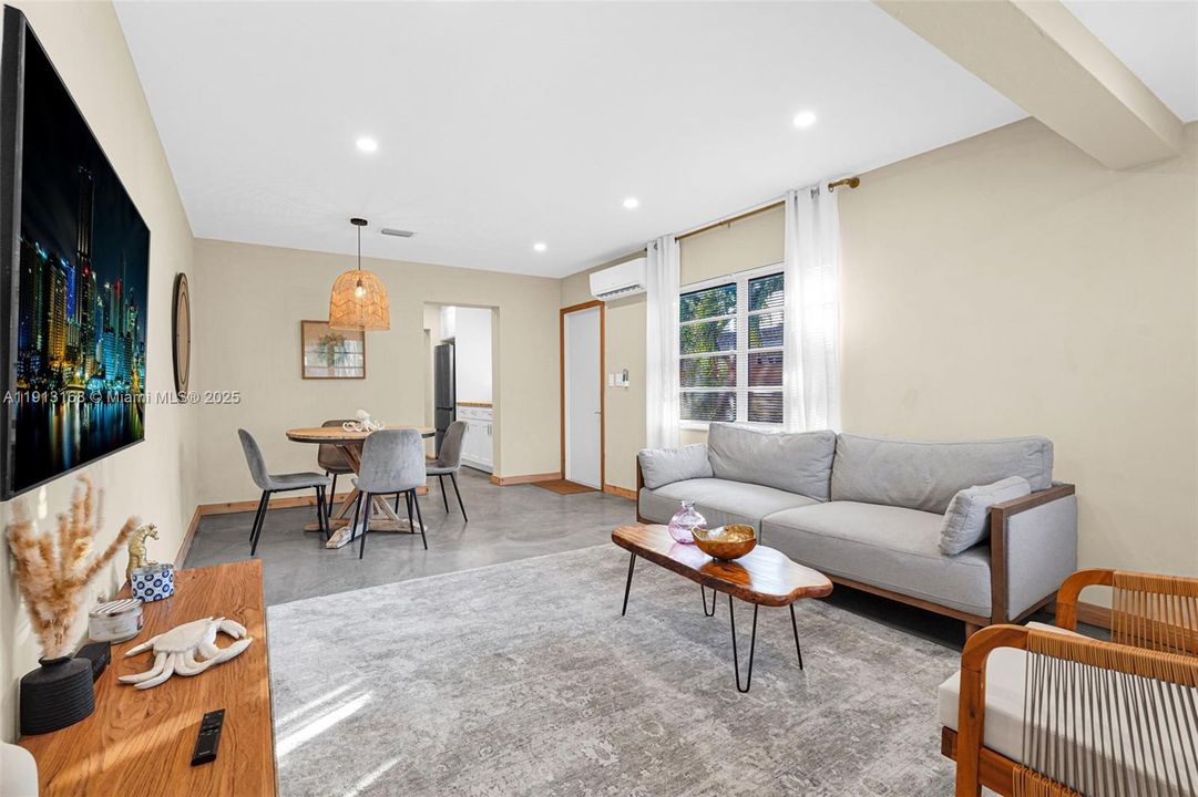 For Sale: $779,000 (3 beds, 2 baths, 1676 Square Feet)