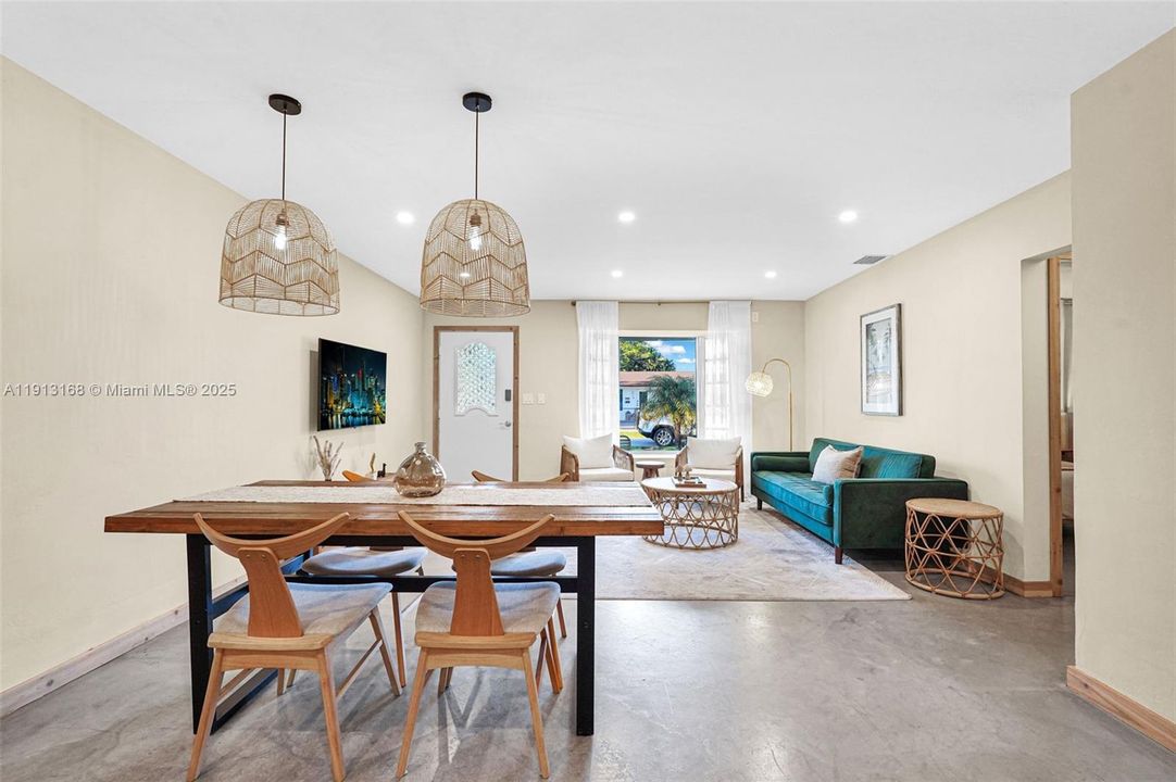 For Sale: $779,000 (3 beds, 2 baths, 1676 Square Feet)