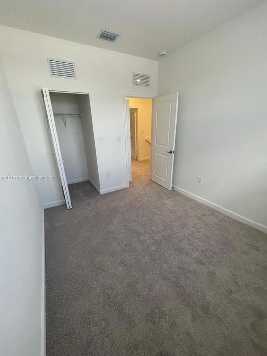 В аренду: $2,450 (3 спален, 2 ванн, 1574 Квадратных фут)