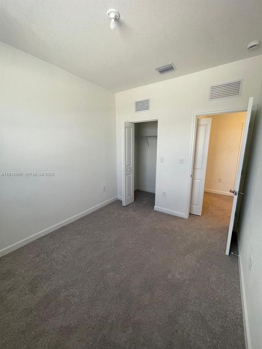 В аренду: $2,450 (3 спален, 2 ванн, 1574 Квадратных фут)