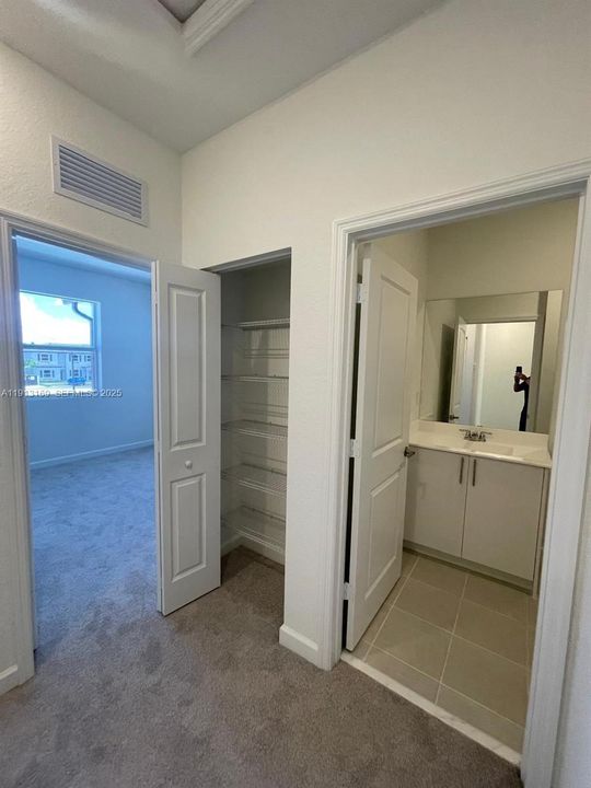 В аренду: $2,450 (3 спален, 2 ванн, 1574 Квадратных фут)