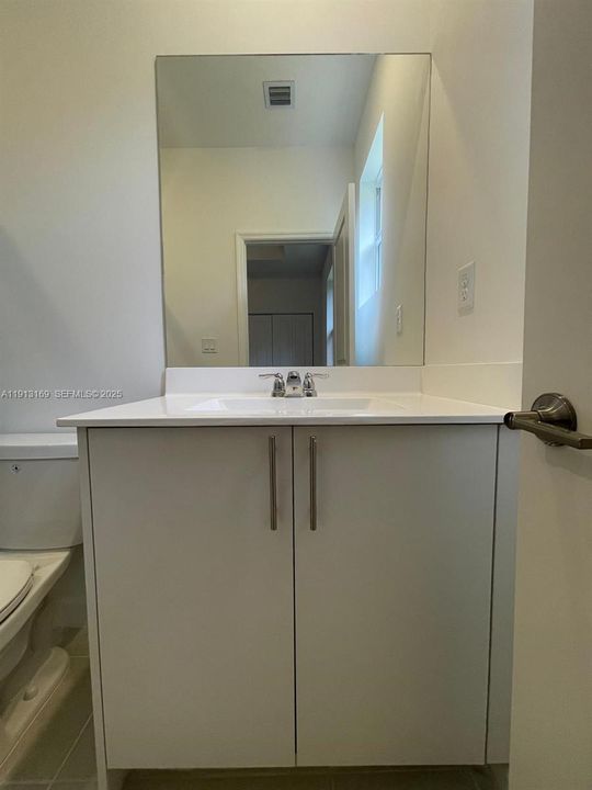 В аренду: $2,450 (3 спален, 2 ванн, 1574 Квадратных фут)