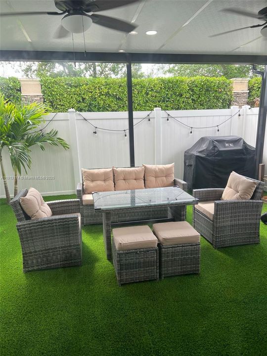 Active With Contract: $3,100 (3 beds, 2 baths, 1545 Square Feet)