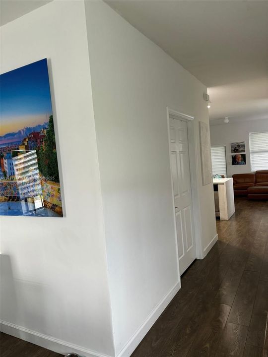 Active With Contract: $3,100 (3 beds, 2 baths, 1545 Square Feet)