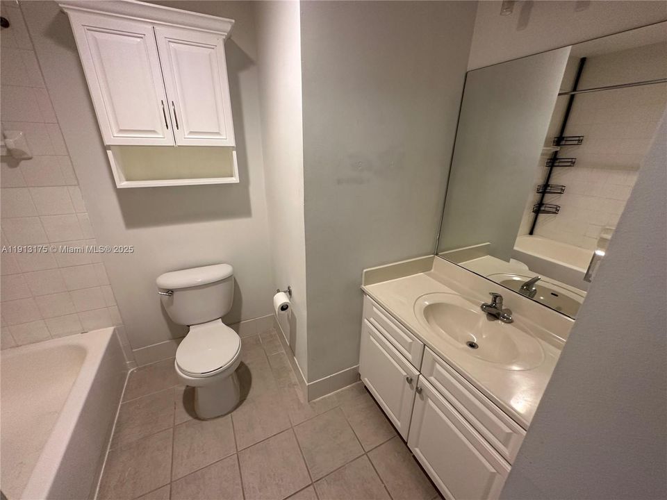 For Rent: $1,800 (0 beds, 1 baths, 545 Square Feet)