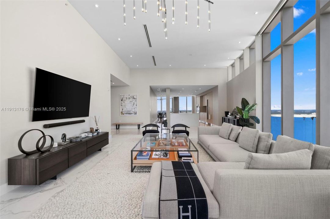 В аренду: $32,500 (3 спален, 4 ванн, 2688 Квадратных фут)