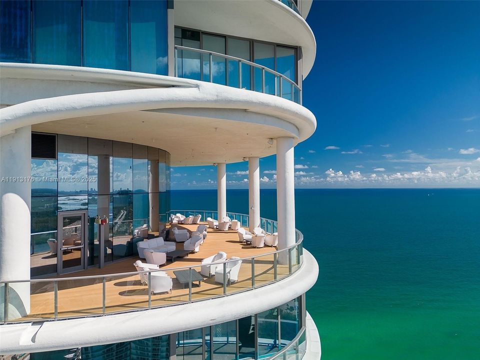 В аренду: $32,500 (3 спален, 4 ванн, 2688 Квадратных фут)