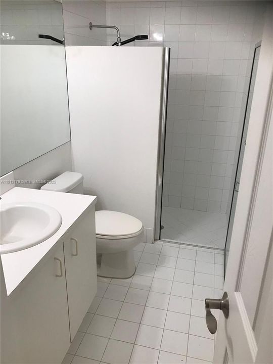 Active With Contract: $2,800 (3 beds, 2 baths, 1137 Square Feet)