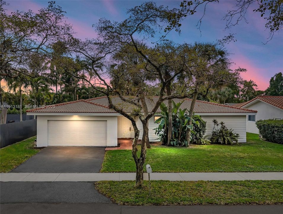 6360 Simmons St is a rare gem available in the heart of Miami Lakes!