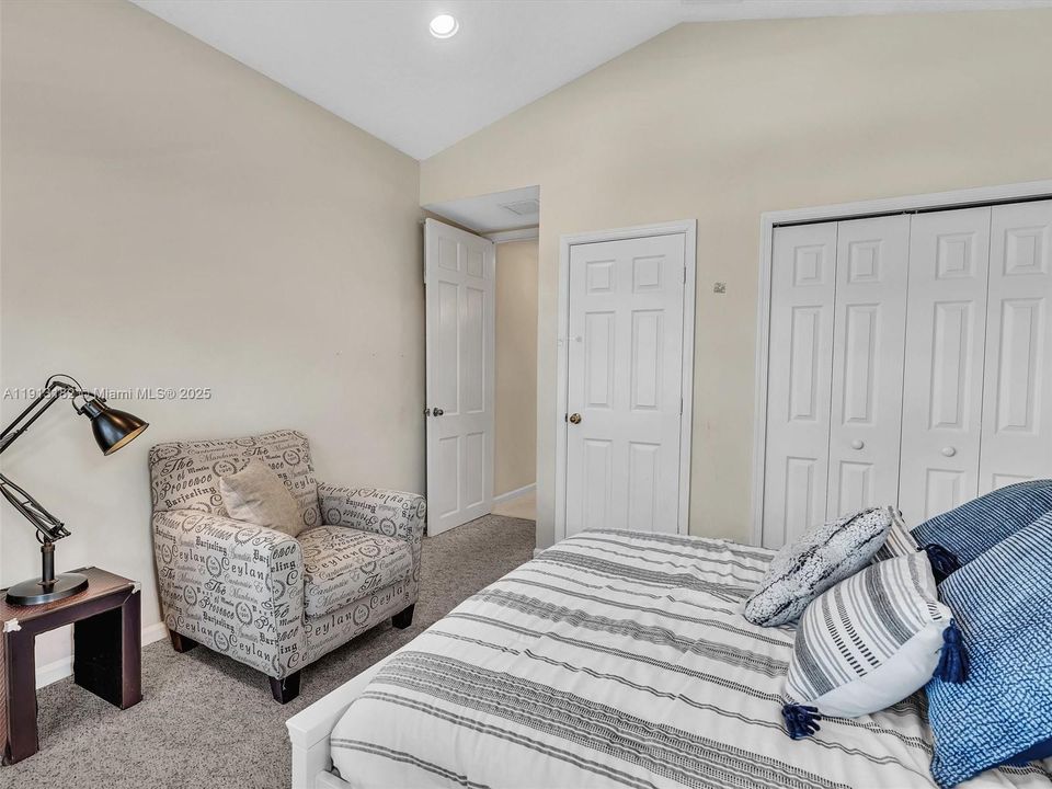 For Sale: $2,170,000 (5 beds, 5 baths, 3857 Square Feet)