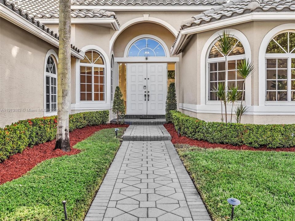 For Sale: $2,170,000 (5 beds, 5 baths, 3857 Square Feet)