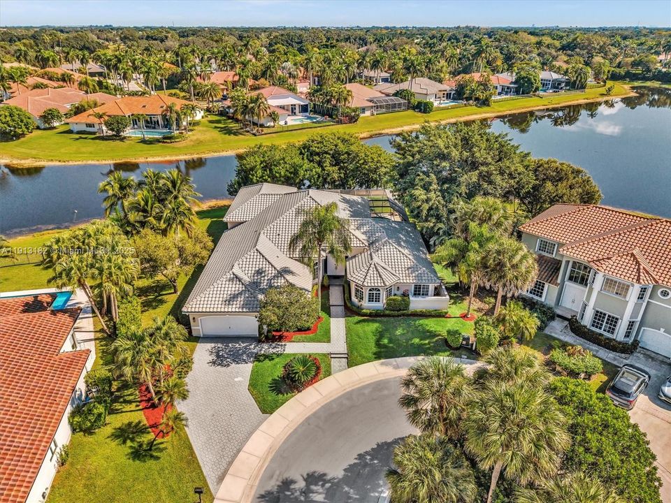 For Sale: $2,170,000 (5 beds, 5 baths, 3857 Square Feet)