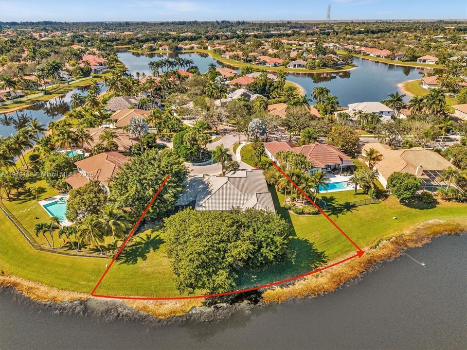 For Sale: $2,170,000 (5 beds, 5 baths, 3857 Square Feet)